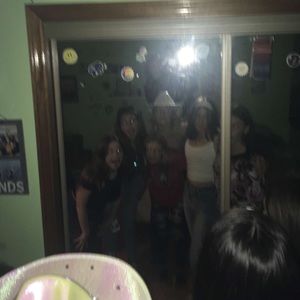 Meet your Posher, Violet